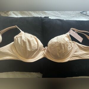 New - Body by Victoria Secret in Apricot